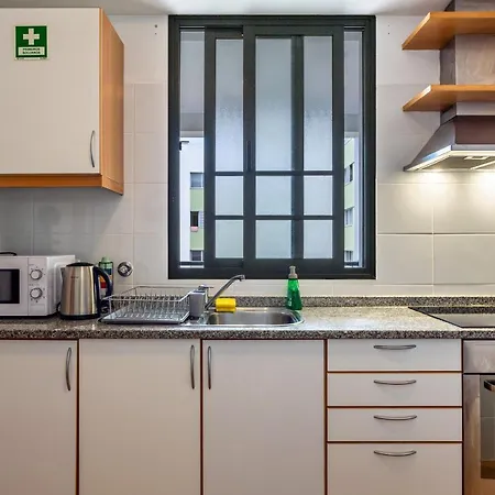 Apartamento T1 No Funchal شقة *