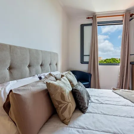 Apartamento T1 No Funchal شقة *
